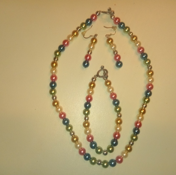 3pc Jewelry Set incl Necklace, bracelet & earrings - Picture 3 of 6